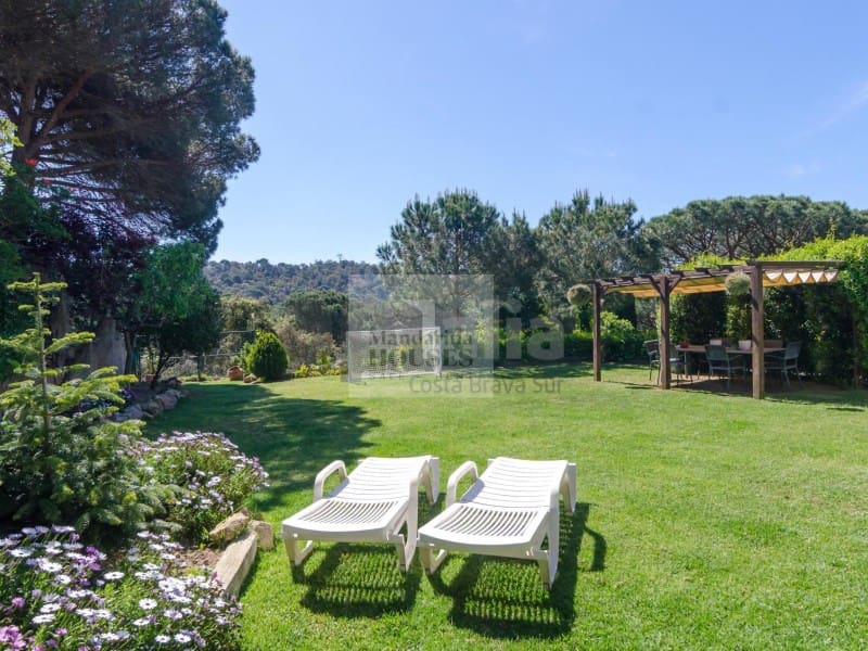 4 quarto Moradia para venda em Lloret de Mar - 375 000 € (Ref: 8994063)