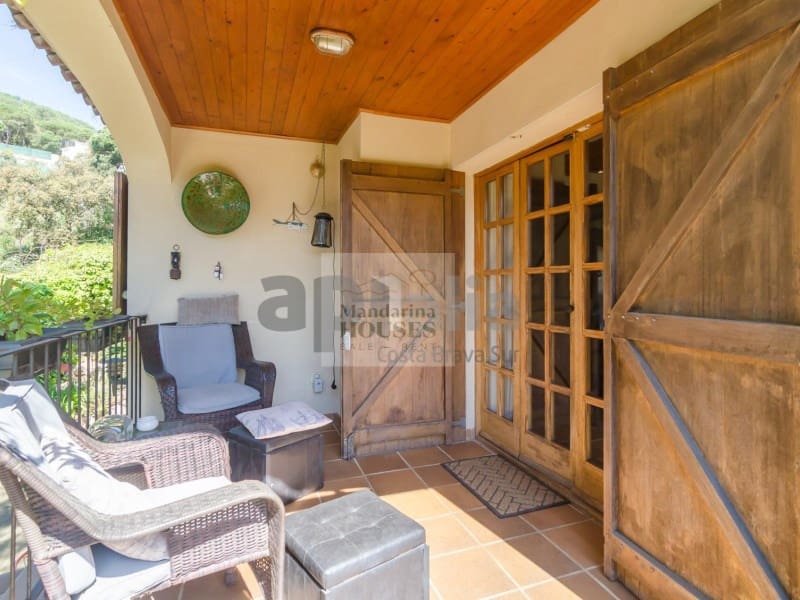 4 quarto Moradia para venda em Lloret de Mar - 375 000 € (Ref: 8994063)