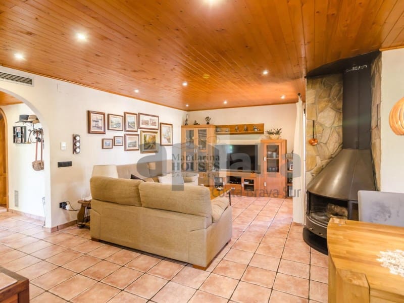 4 quarto Moradia para venda em Lloret de Mar - 375 000 € (Ref: 8994063)