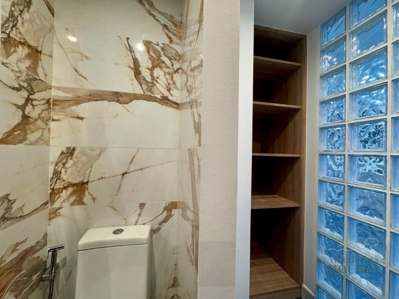 2 bedroom Apartment for sale in Lloret de Mar with garage - € 299,000 (Ref: 9104930)