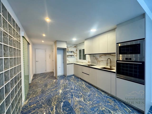 2 bedroom Apartment for sale in Canyelles, Lloret de Mar with garage - € 299,000 (Ref: 9104930)