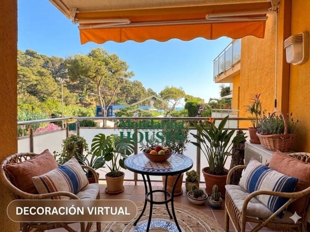 2 bedroom Apartment for sale in Canyelles, Lloret de Mar with garage - € 280,000 (Ref: 9104930)