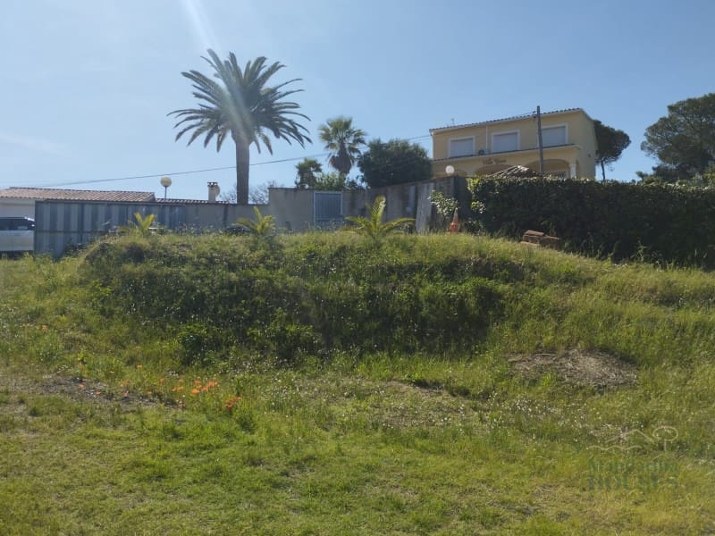 Tomt till salu i Lloret de Mar - 280 000 € (Ref: 9107675)