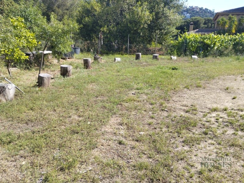 Tomt till salu i Lloret de Mar - 280 000 € (Ref: 9107675)