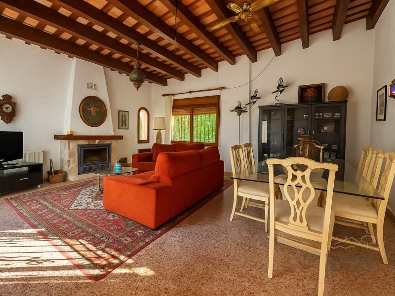 4 soveværelse Villa til salg i Lloret de Mar med garage - € 499.000 (Ref: 9131898)