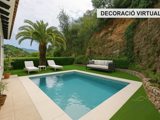 4 soveværelse Villa til salg i Canyelles, Lloret de Mar med garage - € 499.000 (Ref: 9131898)