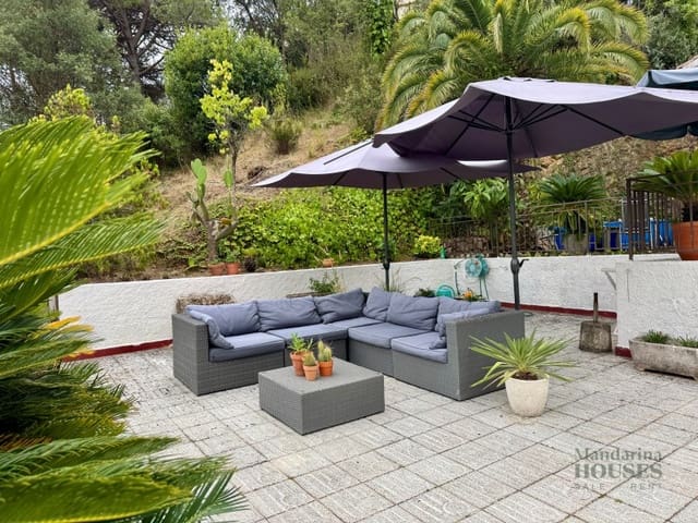 4 soveværelse Villa til salg i Canyelles, Lloret de Mar med garage - € 499.000 (Ref: 9131898)