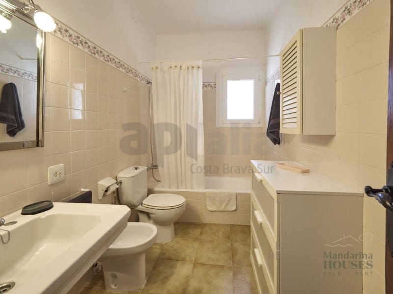 6 soveværelse Villa til salg i Lloret de Mar - € 395.000 (Ref: 9202724)