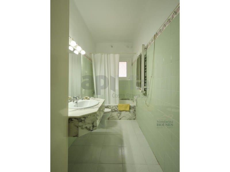 6 soveværelse Villa til salg i Lloret de Mar - € 395.000 (Ref: 9202724)