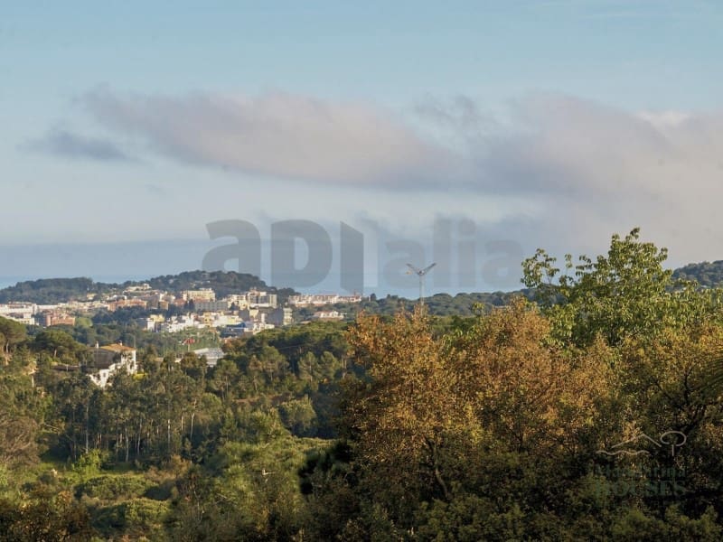 6 soveværelse Villa til salg i Lloret de Mar - € 395.000 (Ref: 9202724)