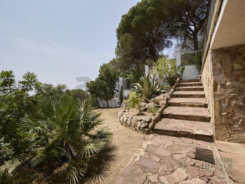 6 soveværelse Villa til salg i Lloret de Mar - € 395.000 (Ref: 9202724)