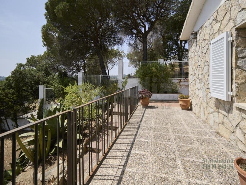 6 soveværelse Villa til salg i Lloret de Mar - € 395.000 (Ref: 9202724)