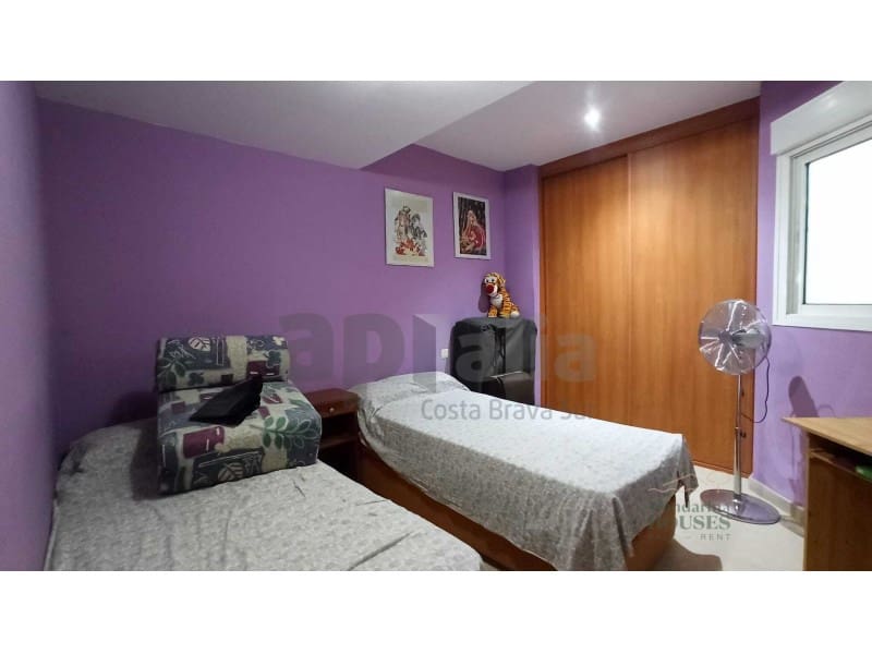 2 soveværelse Lejlighed til salg i Lloret de Mar med swimmingpool garage - € 239.000 (Ref: 9202725)