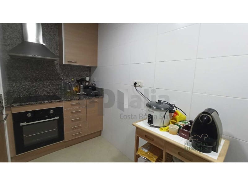 2 soveværelse Lejlighed til salg i Lloret de Mar med swimmingpool garage - € 239.000 (Ref: 9202725)