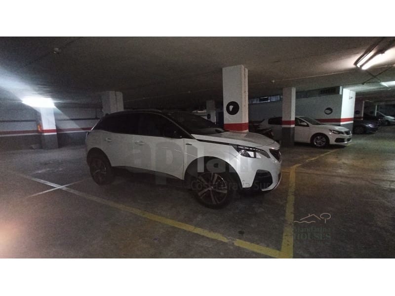 2 soveværelse Lejlighed til salg i Lloret de Mar med swimmingpool garage - € 239.000 (Ref: 9202725)