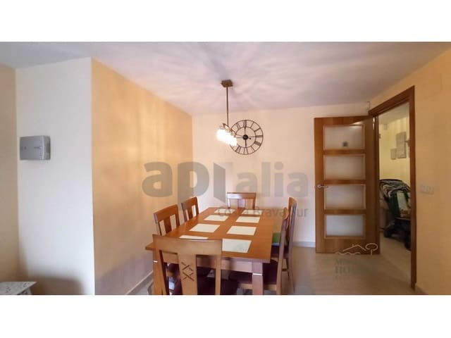 Piso de 2 habitaciones en Centre, Lloret de Mar en venta con piscina garaje - 239.000 € (Ref: 9202725)