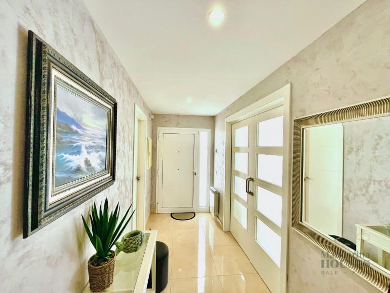 3 slaapkamer Villa te koop in Lloret de Mar met zwembad garage - € 875.000 (Ref: 9208528)