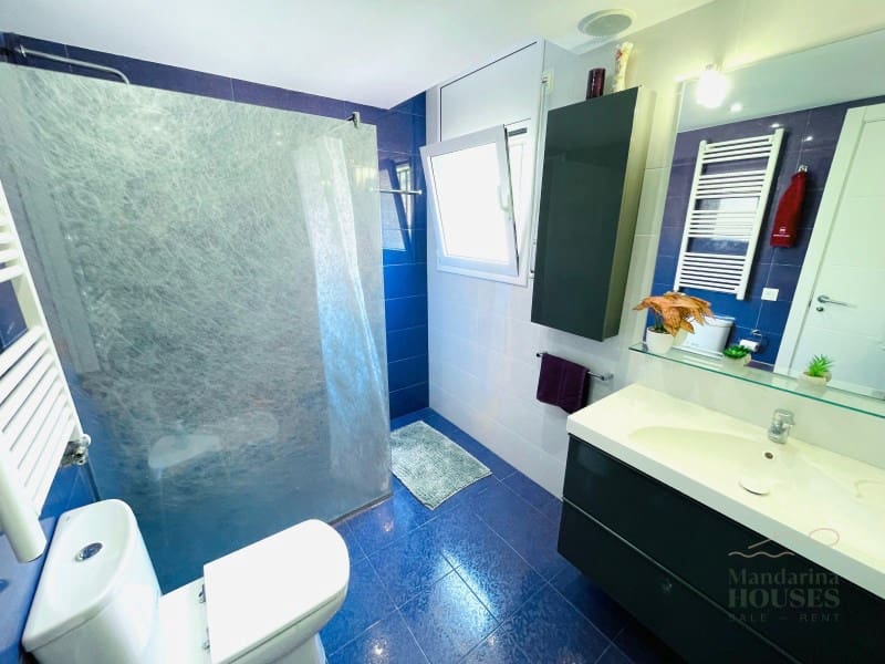 3 slaapkamer Villa te koop in Lloret de Mar met zwembad garage - € 875.000 (Ref: 9208528)