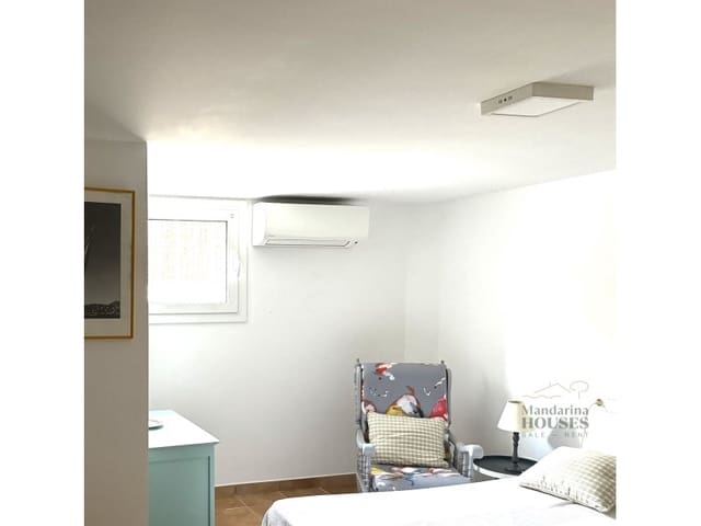 6 makuuhuone Huvila myytävänä paikassa Canyelles, Lloret de Mar - 675 000 € (Ref: 9243517)