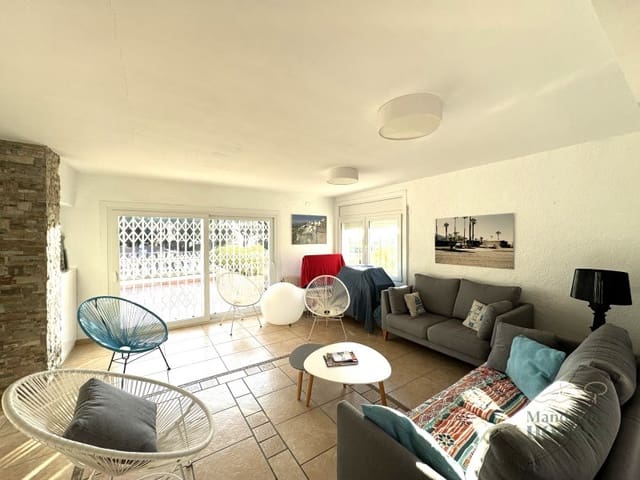 6 makuuhuone Huvila myytävänä paikassa Canyelles, Lloret de Mar - 675 000 € (Ref: 9243517)