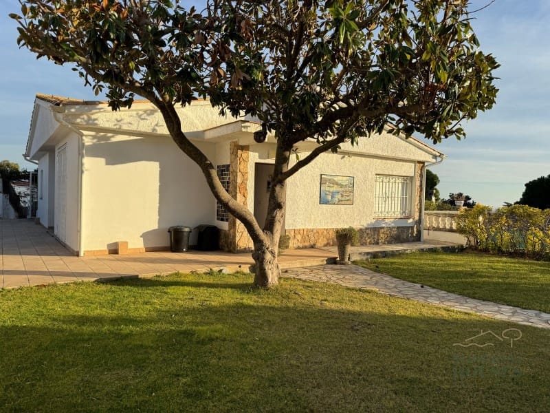 6 soverom Villa til salgs i Lloret de Mar - € 675 000 (Ref: 9243517)