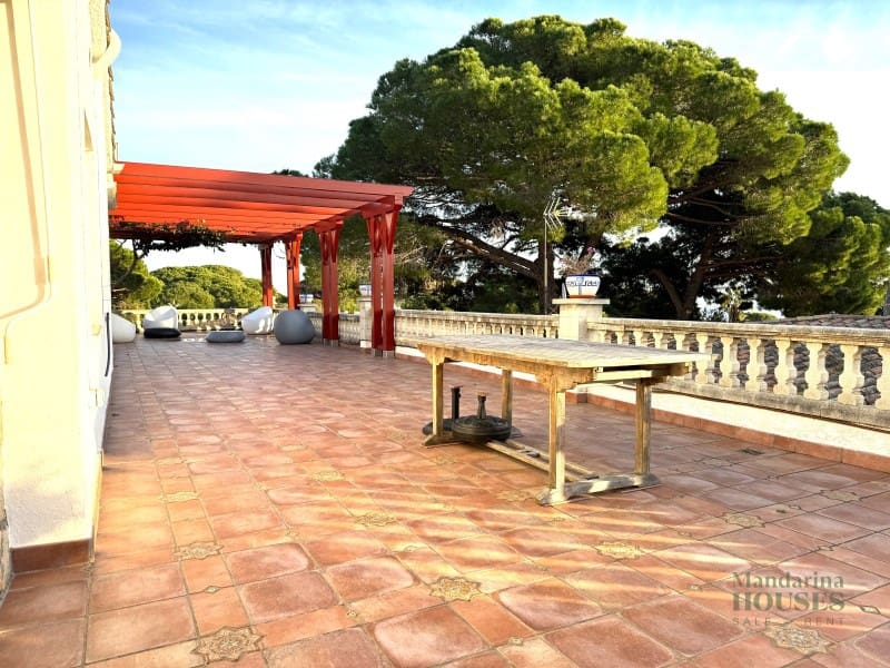6 soverom Villa til salgs i Lloret de Mar - € 675 000 (Ref: 9243517)