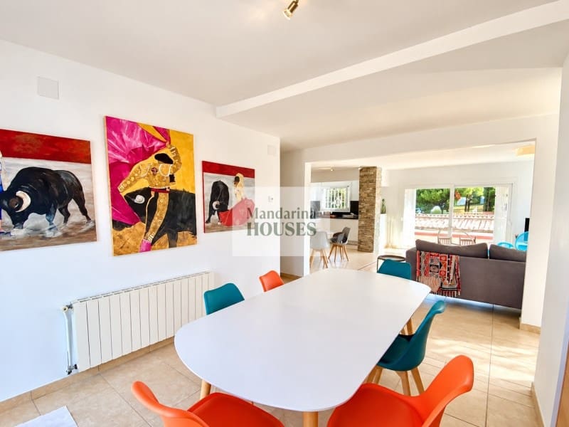 6 chambre Villa/Maison à vendre à Lloret de Mar avec piscine garage - 650 000 € (Ref: 9243517)