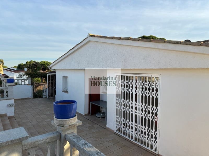 6 chambre Villa/Maison à vendre à Lloret de Mar avec piscine garage - 650 000 € (Ref: 9243517)