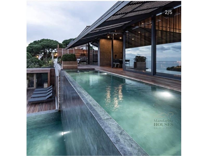 6 sypialnia Willa na sprzedaż w Lloret de Mar z garażem - 4 500 000 € (Ref: 9257595)