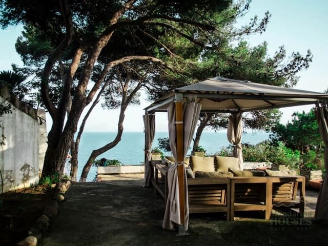 6 slaapkamer Villa te koop in Canyelles, Lloret de Mar met zwembad garage - € 5.200.000 (Ref: 9257596)