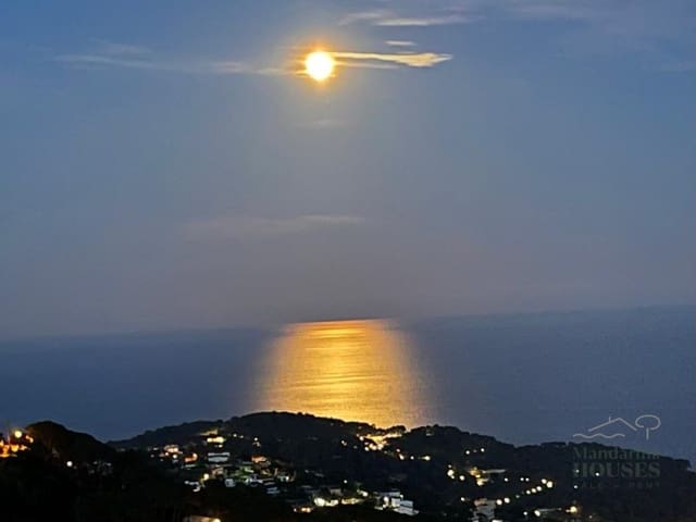 4 soveværelse Villa til salg i Serra Brava, Lloret de Mar med swimmingpool - € 650.000 (Ref: 9264698)