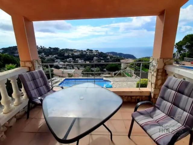 4 soveværelse Villa til salg i Serra Brava, Lloret de Mar med swimmingpool - € 650.000 (Ref: 9264698)