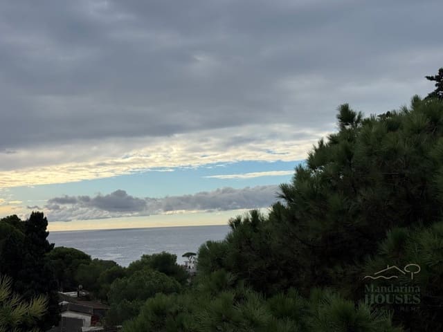2 soveværelse Villa til salg i Canyelles, Lloret de Mar med garage - € 305.000 (Ref: 9276550)