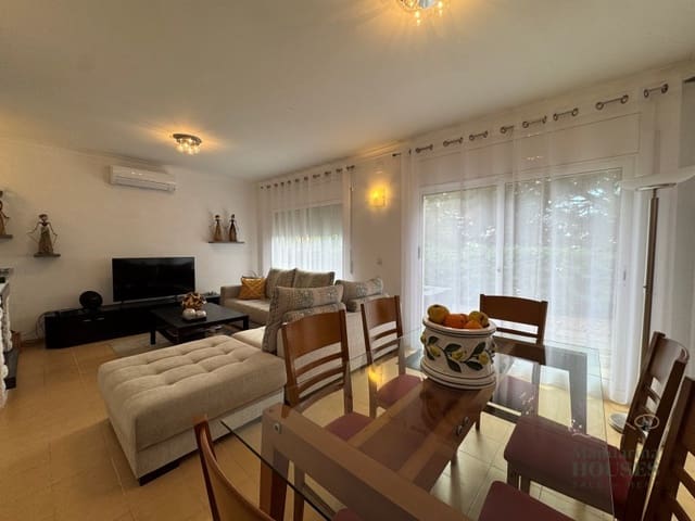 2 soveværelse Villa til salg i Canyelles, Lloret de Mar med garage - € 305.000 (Ref: 9276550)