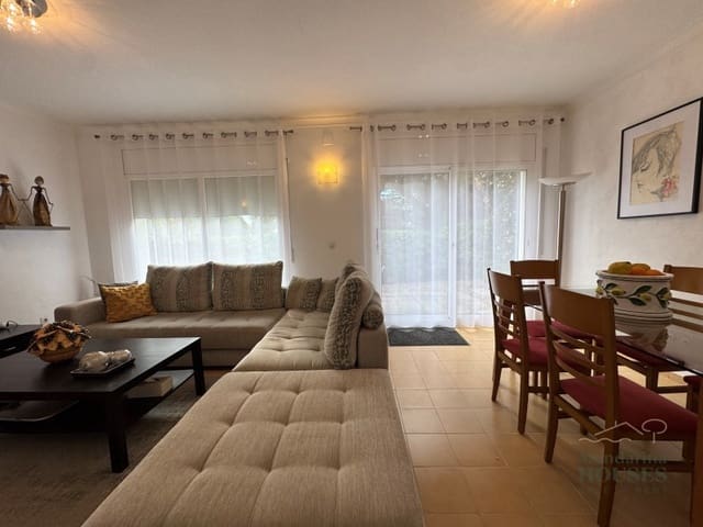 2 soveværelse Villa til salg i Canyelles, Lloret de Mar med garage - € 305.000 (Ref: 9276550)