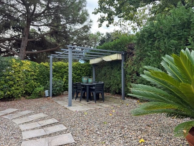 2 soveværelse Villa til salg i Canyelles, Lloret de Mar med garage - € 305.000 (Ref: 9276550)