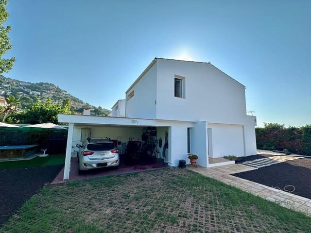 4 soveværelse Villa til salg i Roca Grossa, Lloret de Mar - € 490.000 (Ref: 9344728)