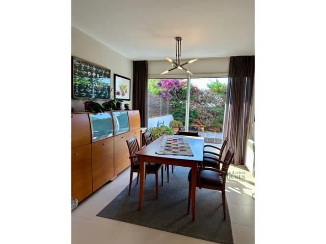 4 soveværelse Villa til salg i Roca Grossa, Lloret de Mar - € 490.000 (Ref: 9344728)