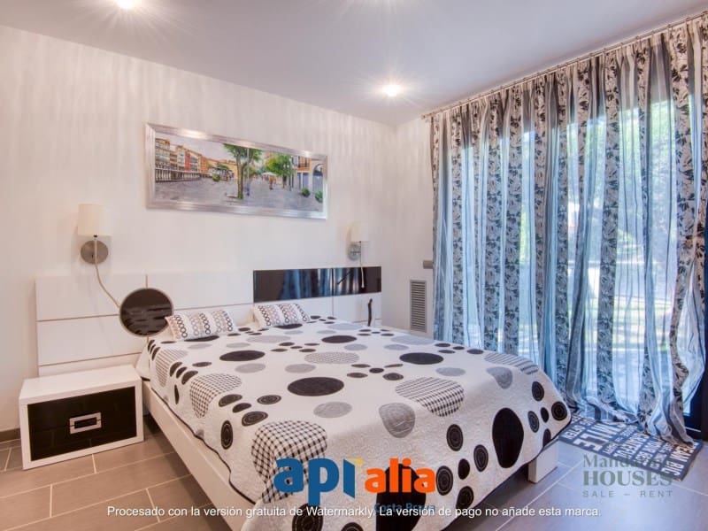 Chalet de 3 habitaciones en Blanes en venta con garaje - 1.500.000 € (Ref: 9372083)