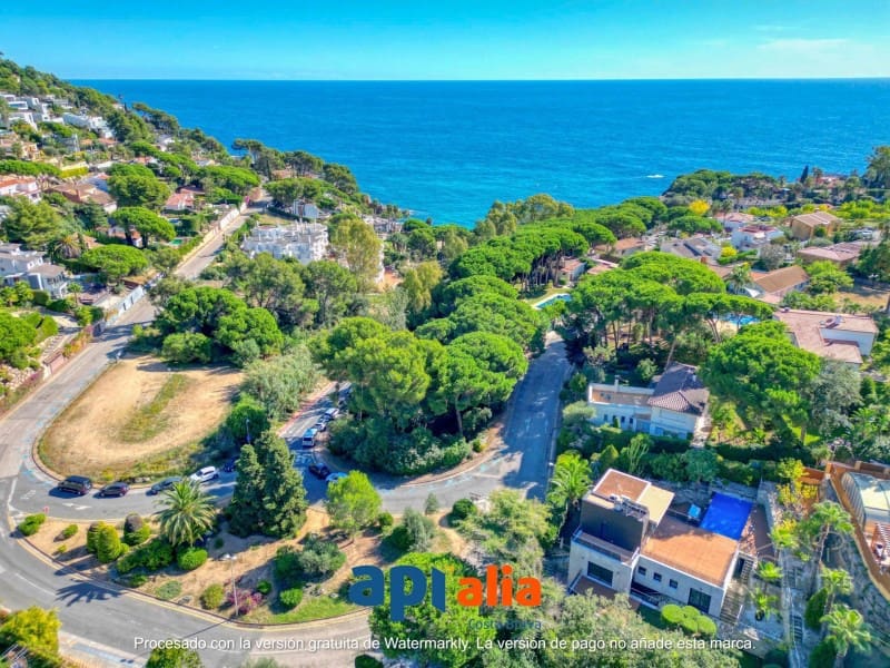 Chalet de 3 habitaciones en Blanes en venta con garaje - 1.500.000 € (Ref: 9372083)