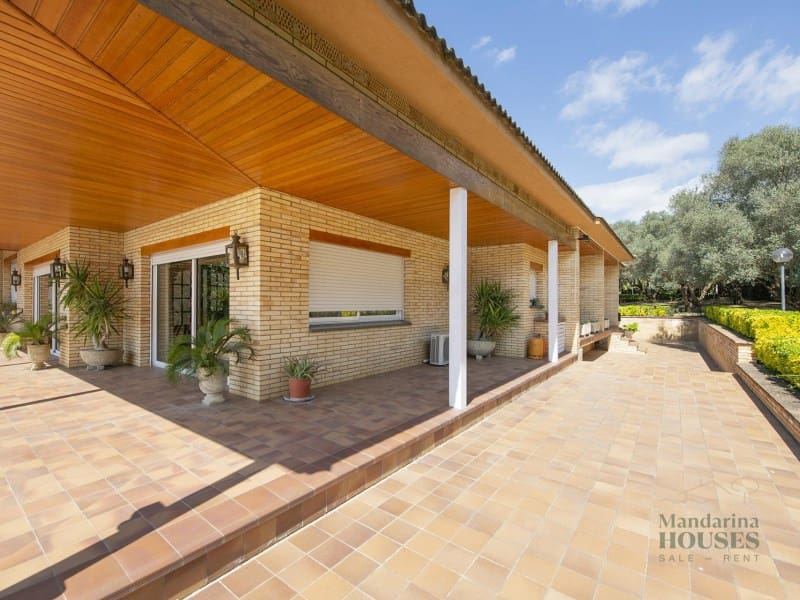 5 makuuhuone Maalaistalo myytävänä paikassa Cornella del Terri - 940 000 € (Ref: 9375260)