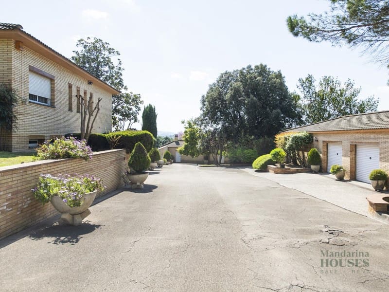 5 makuuhuone Maalaistalo myytävänä paikassa Cornella del Terri - 940 000 € (Ref: 9375260)