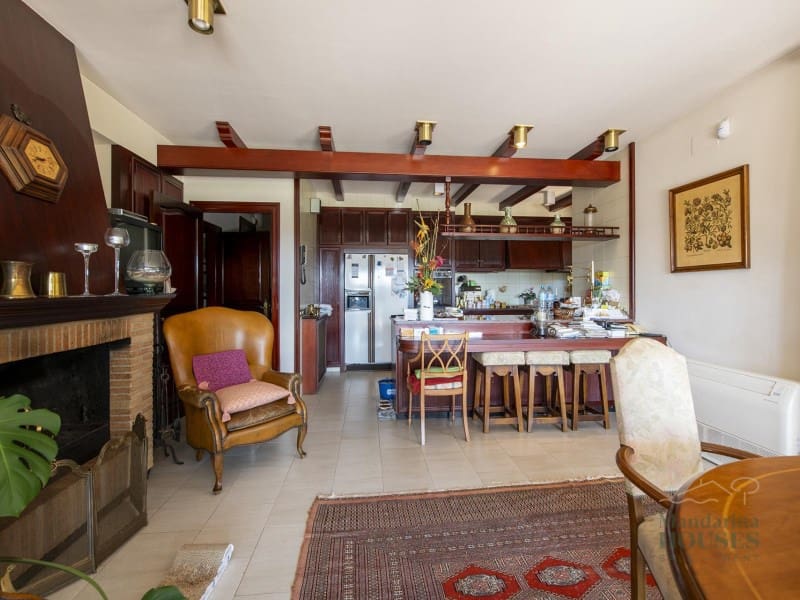 5 makuuhuone Maalaistalo myytävänä paikassa Cornella del Terri - 940 000 € (Ref: 9375260)