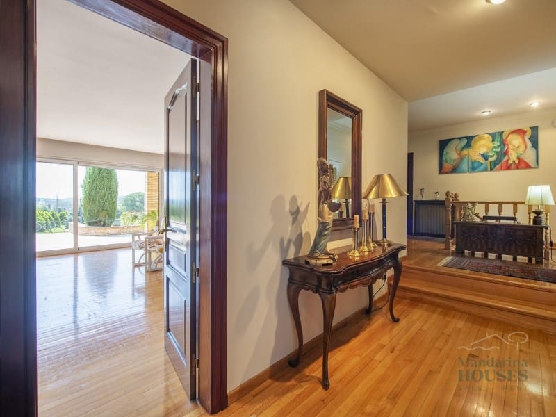 5 makuuhuone Maalaistalo myytävänä paikassa Cornella del Terri - 940 000 € (Ref: 9375260)