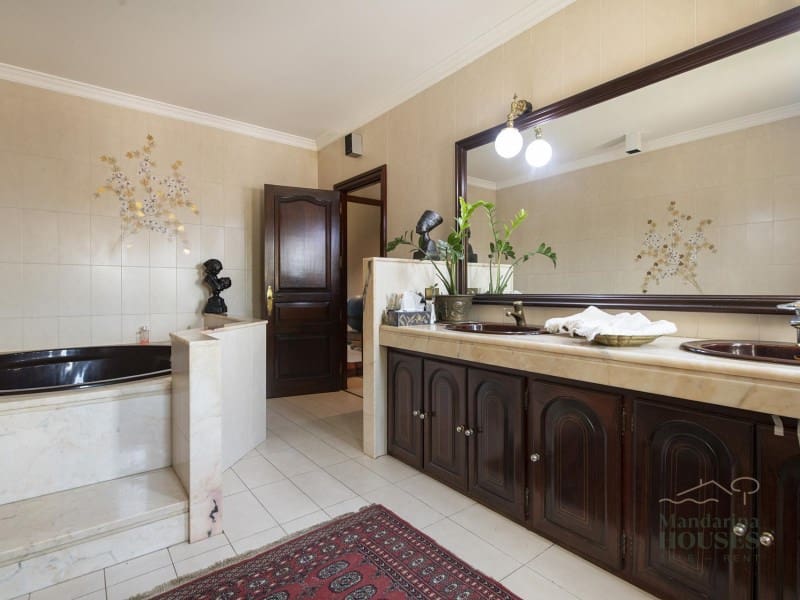 5 makuuhuone Maalaistalo myytävänä paikassa Cornella del Terri - 940 000 € (Ref: 9375260)