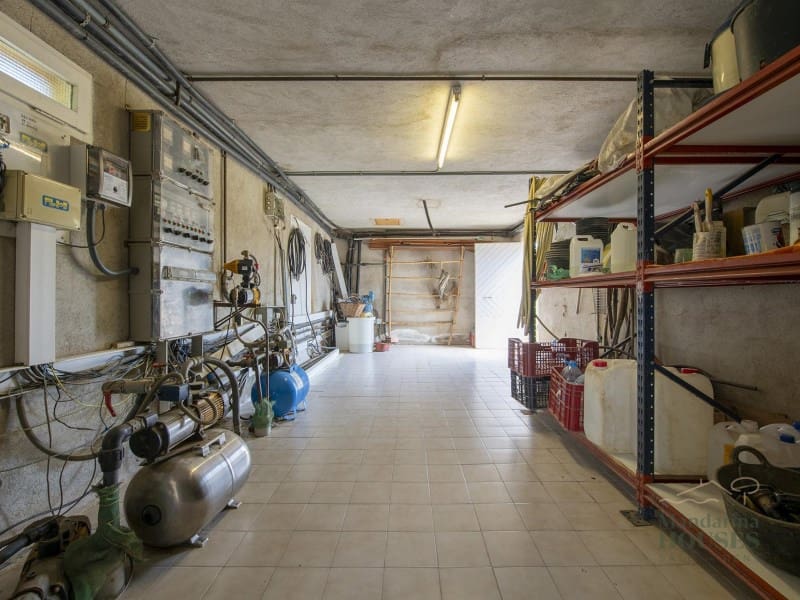 5 makuuhuone Maalaistalo myytävänä paikassa Cornella del Terri - 940 000 € (Ref: 9375260)