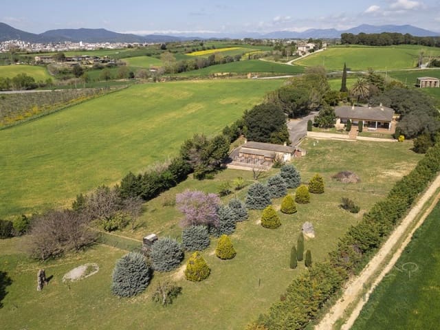 5 soveværelse Finca/Landehus til salg i Cornellà del Terri - € 940.000 (Ref: 9375260)