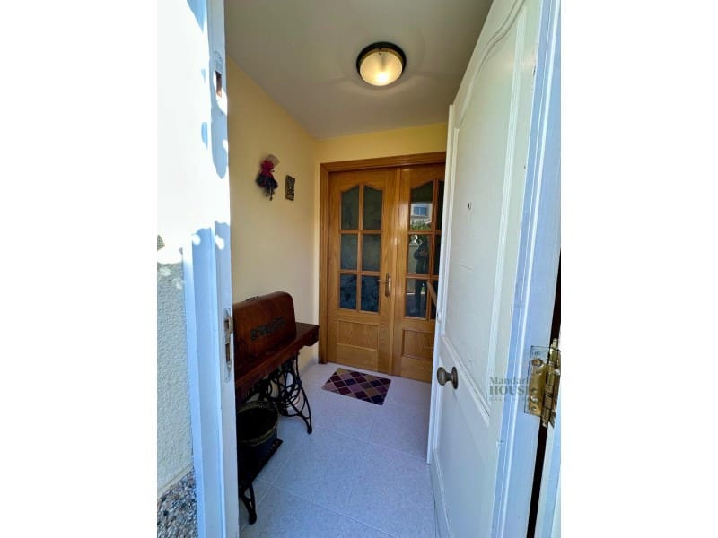 4 soveværelse Villa til salg i Lloret de Mar med garage - € 495.000 (Ref: 9449087)