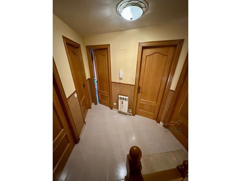 4 soveværelse Villa til salg i Lloret de Mar med garage - € 495.000 (Ref: 9449087)