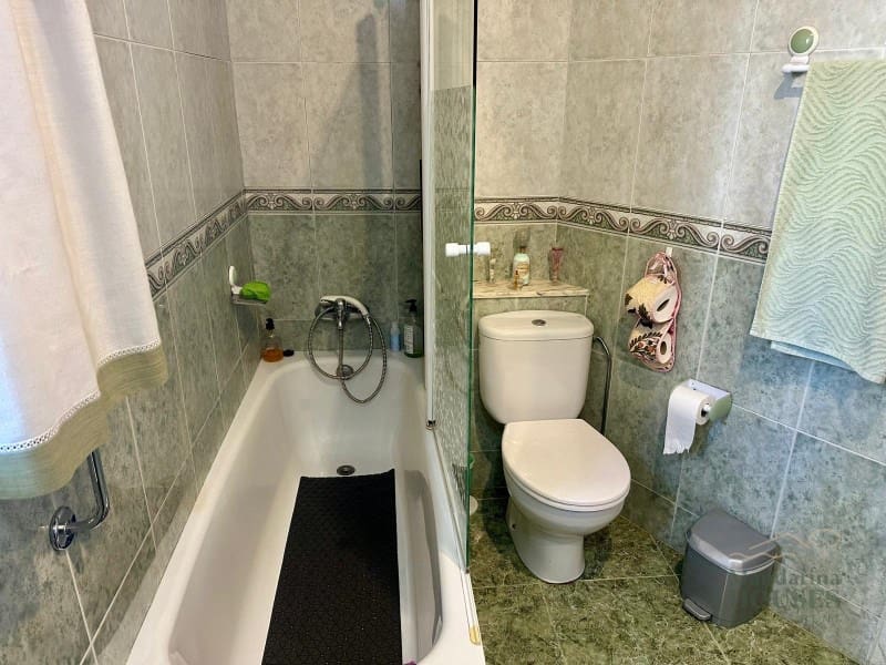 4 soveværelse Villa til salg i Lloret de Mar med garage - € 495.000 (Ref: 9449087)